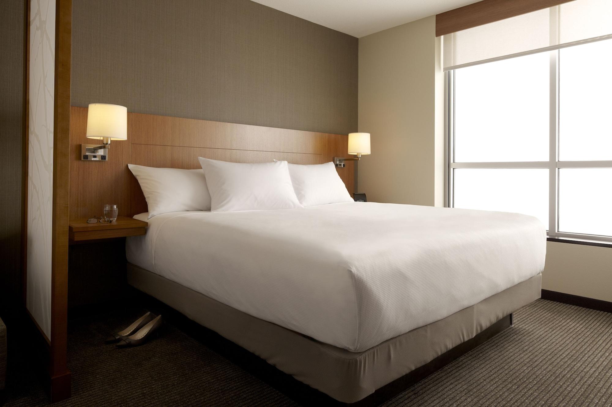 Hyatt Place Dallas North By The Galleria 3*