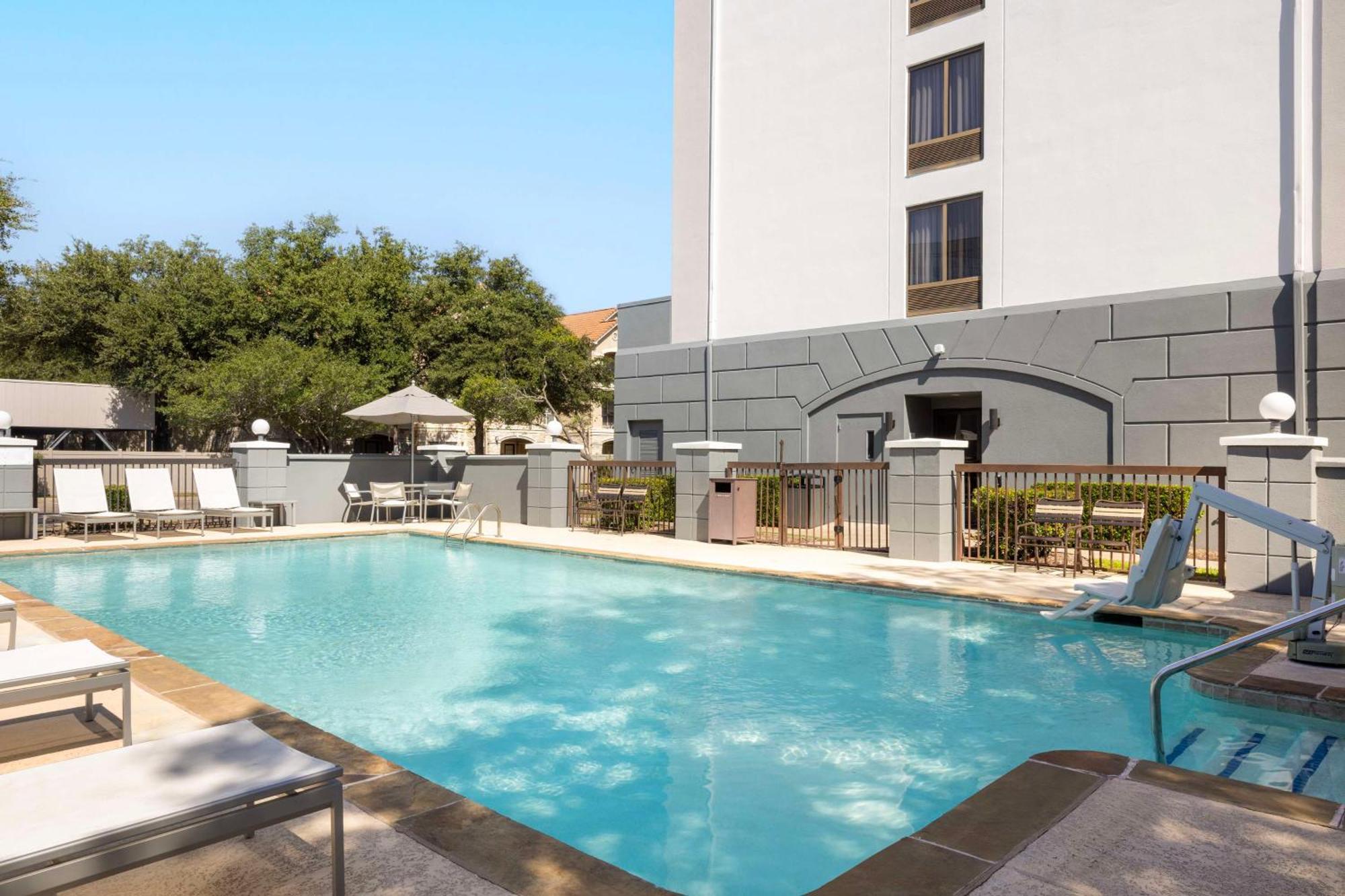 Hyatt Place Dallas North By The Galleria Addison