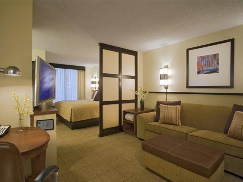 Hyatt Place Dallas North By The Galleria Hotel 3*